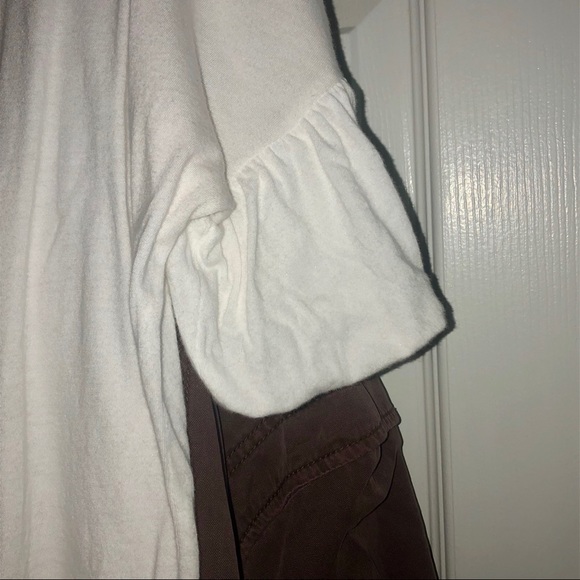 AE white shirt - Picture 3 of 5